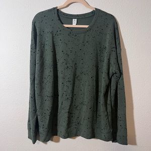 90 Degree- Long sleeve athletic pull over - Size M - dark green and black EUC